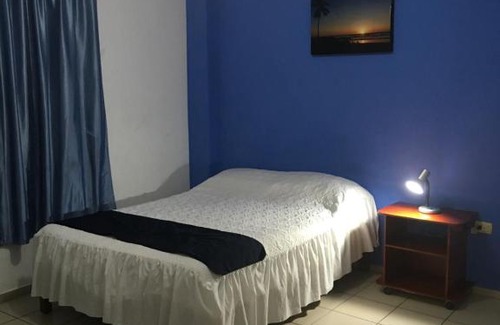 Manta House | Hostal Albatros