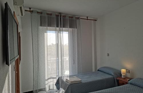 Playa Granada Hotel | Hostal Alborán
