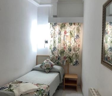 Tarragona Hostel | Hostal Alhambra Tarragona