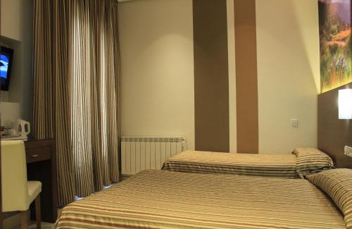 Literary Quarter House | Hostal Atocha Almudena Martín