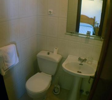 Pesues House | Hostal Baviera