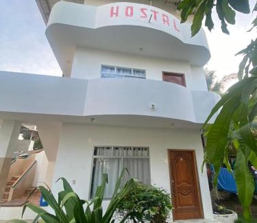 Puerto Villamil House | Hostal Brisas Del Mar