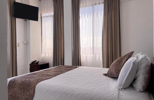 Bahia de la Academia Hotel | Hostal Carliza