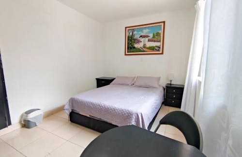 Laureles - Estadio House | Hostal Casa Coliving Medellin