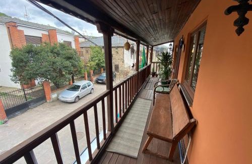 Molinaseca House | Hostal Casa San Nicolas