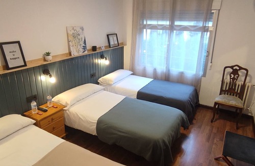 Villafranca del Bierzo Hostel | Hostal Cruce