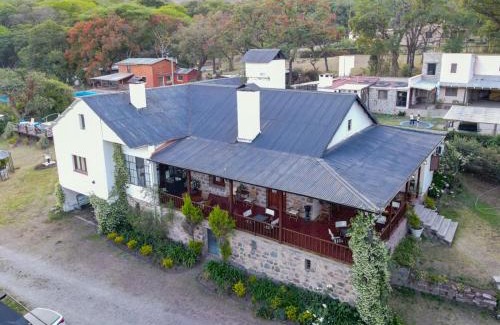 Villa San Lorenzo Hotel | Hostal El Cerrito San Lorenzo