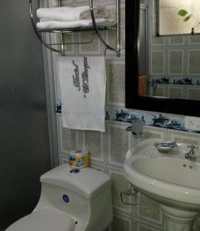 Tababela Hostel | Hostal el Parque Tababela