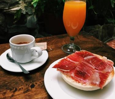 Trujillo House | Hostal Emilia