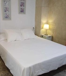 Badalona Apartment | Hostal Estudios