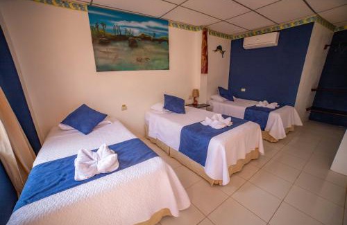 Puerto Villamil House | Hostal Gladismar