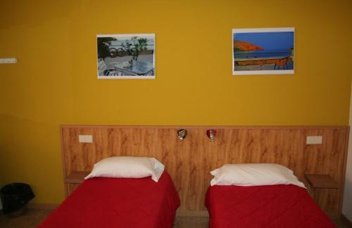 Portbou House | Hostal Juventus