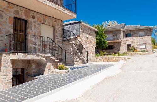 Robleda-Cervantes House | Hostal La Majada
