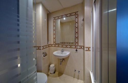 San Julian House | Hostal La Muralla