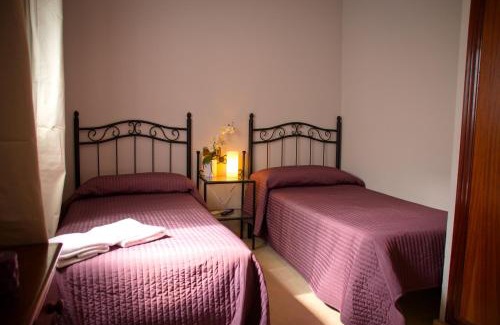 San Julian House | Hostal La Muralla