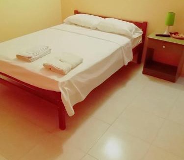 Salinas House | Hostal Montecarlos