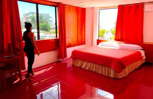 Bahia de la Academia House | Hostal Muyuyo