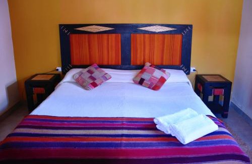 Tilcara Hotel | Hostal Paseo de los Colorados