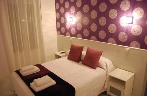 Huertas House | Hostal PETITE MAMAN