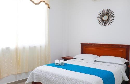 Manta House | HOSTAL PIAZZOLLA