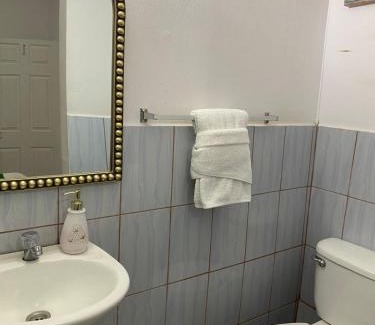 Leon House | Hostal Pochote