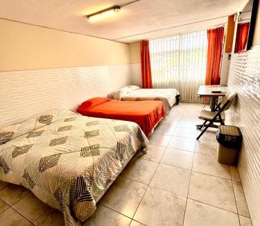 Quito House | Hostal Puerto Aéreo # 2