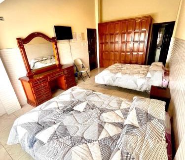 Quito House | Hostal Puerto Aéreo # 2