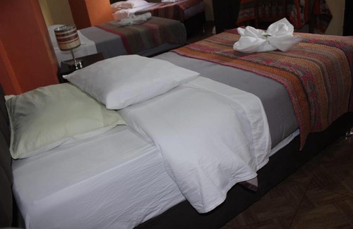 Ollantaytambo Hotel | hostal Qorisonqo inn ollantaytambo