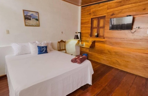Suchitoto Hotel | Hostal Raices de Mi Pueblo