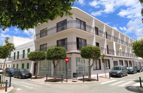 Sant Antoni de Portmany Hotel | Hostal Residencia Nicolau
