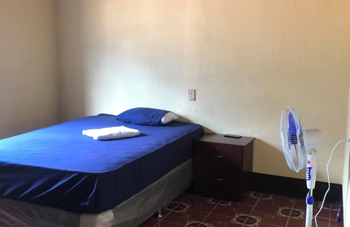 San Juan La Laguna Hostel | Hostal San Juanerita
