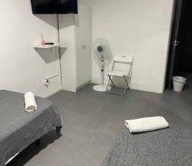 San Pedro de Alcantara House | Hostal Santa Calma