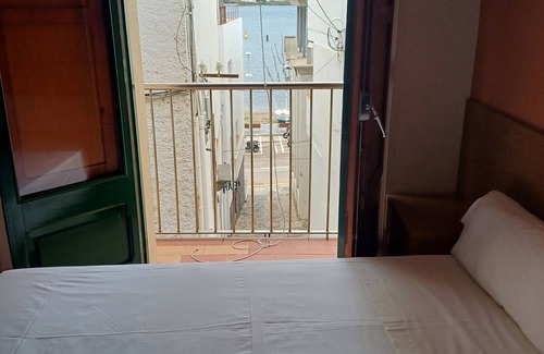 Port de la Selva Hostel | Hostal Sol y Sombra
