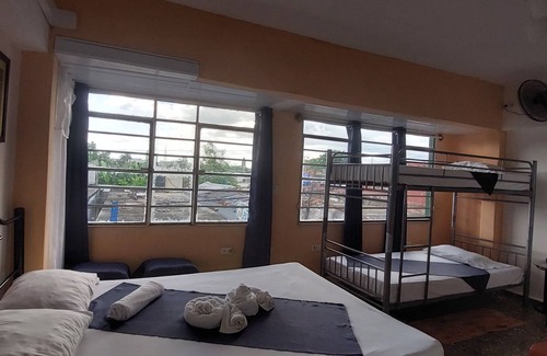 Santa Clara House | Hostal SolAire