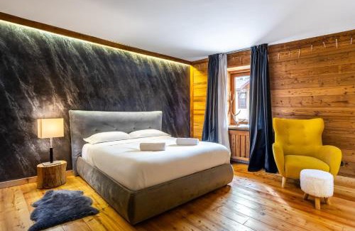 Cesana Torinese Apartment | Hostdomus - Chalet Chic