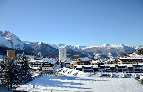 Sestriere Apartment | Hostdomus - Royal View