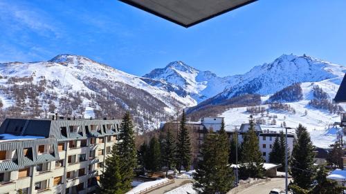 Sestriere Apartment | Hostdomus - Violet Apartment