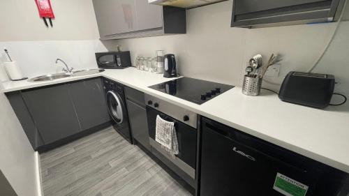 Liverpool Apartment | Hosted By Ryan - 1 Bedroom Apartment