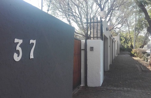 Greater Johannesburg Metropolitan Area Hostel | Hostel ∙ 62 guests