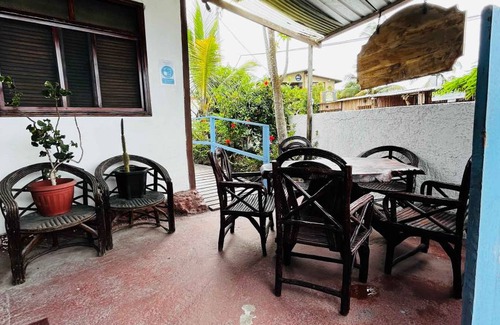 Puerto Villamil Hostel | Hostel ∙ 8 guests