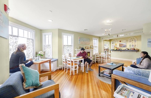 Hyannis Hostel | Hostel ∙ 8 guests