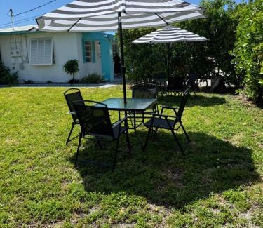Dania Beach Hostel | Hostel Beds & Sheets FLL AIRPORT