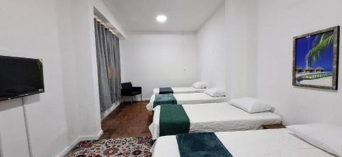 Copacabana House | Hostel em Ipanema - Praia, Amigos e Música!