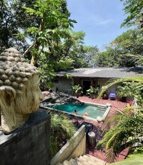 Isla Saboga Hotel | Hostel-Island Paradise, Saboga Lodge and Villa Noelia
