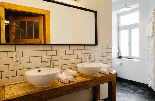 Lindenau Hostel | Hostel Multitude