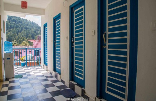 Bhagsu Nag Hostel | HosteLaVie- McLeodGanj