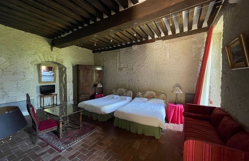 Chagny Hotel | Hostellerie du Château de Bellecroix