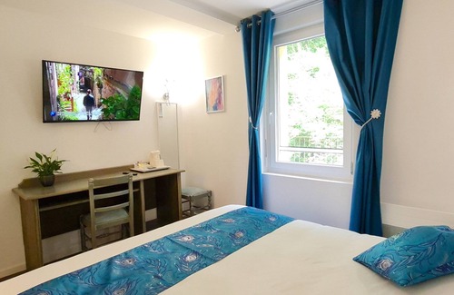 Lurbe-Saint-Christau Hotel | Hostellerie du paon blanc