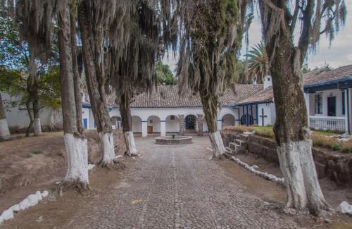 San Juan de Iluman Hotel | Hostería Hacienda Pinsaqui