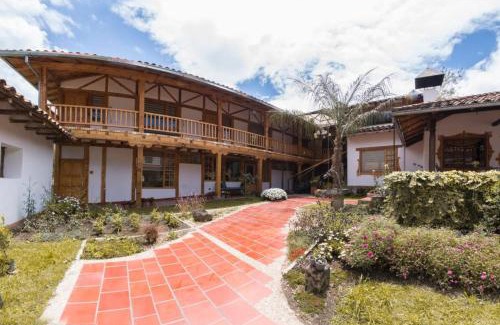 Cuenca House | Hosteria Caballo Campana
